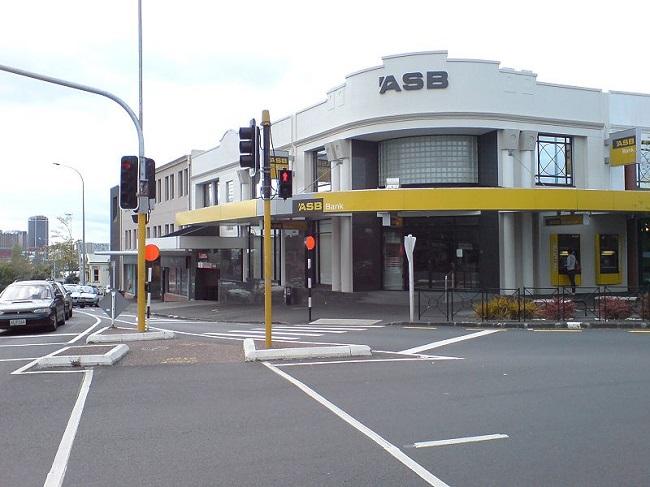 New Zealand S Asb Bank Invests In Tradewindow For Distributed